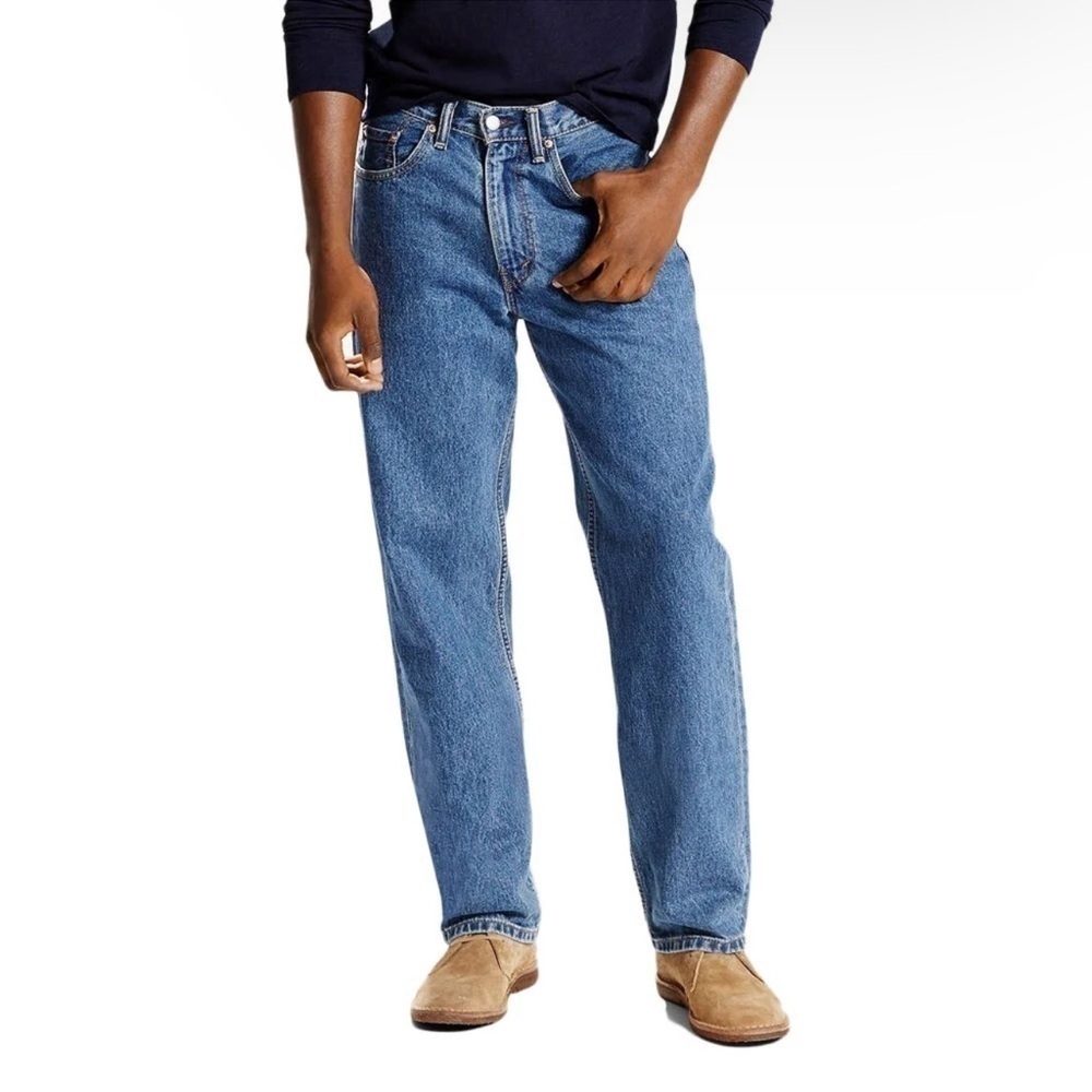 Levi’s Stonewash Blue 550 Relaxed Fit Jeans 34W